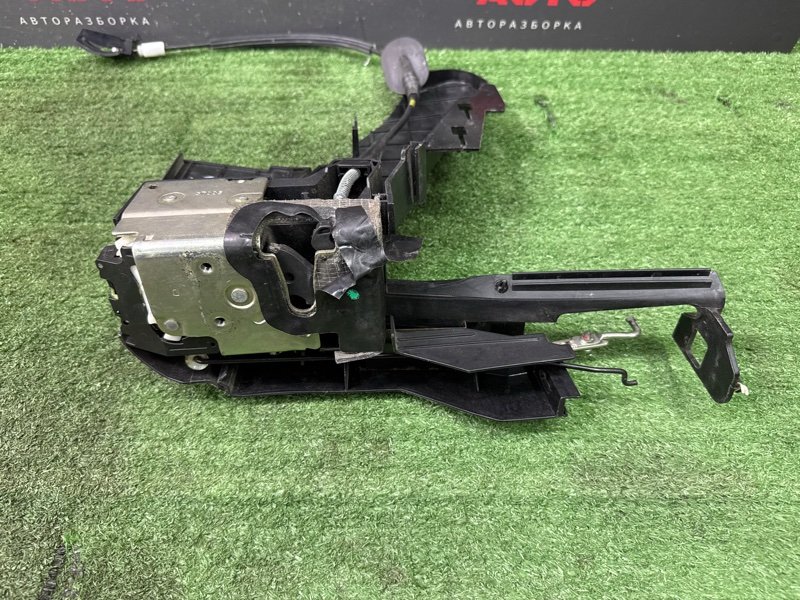 Замок двери Ford Fusion