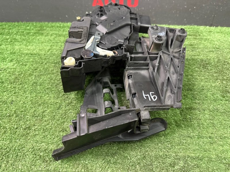 Замок двери Ford C-Max