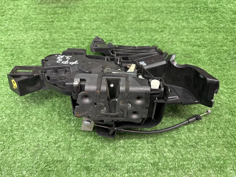 Замок двери Ford Focus 2