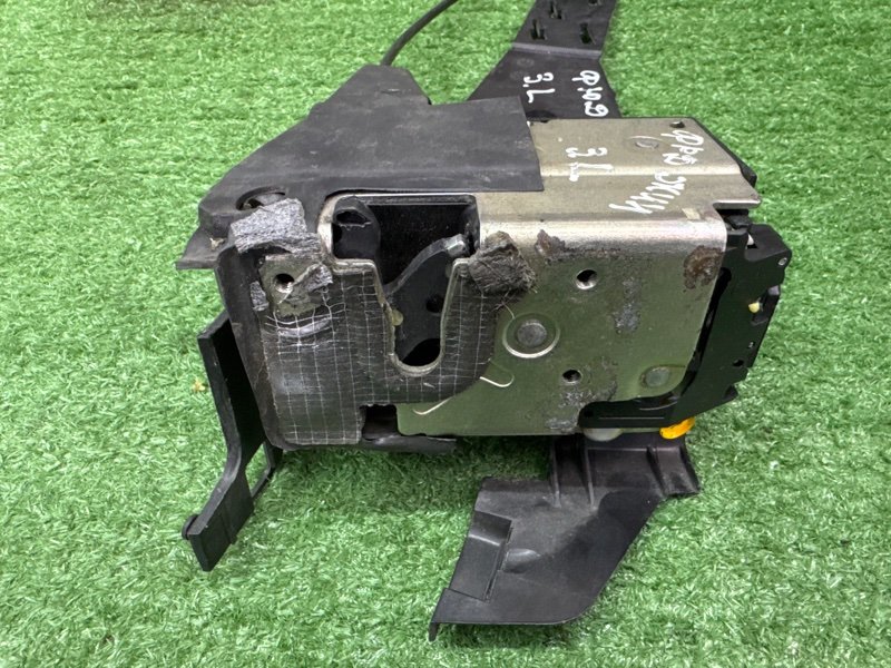 Замок двери Ford Fusion