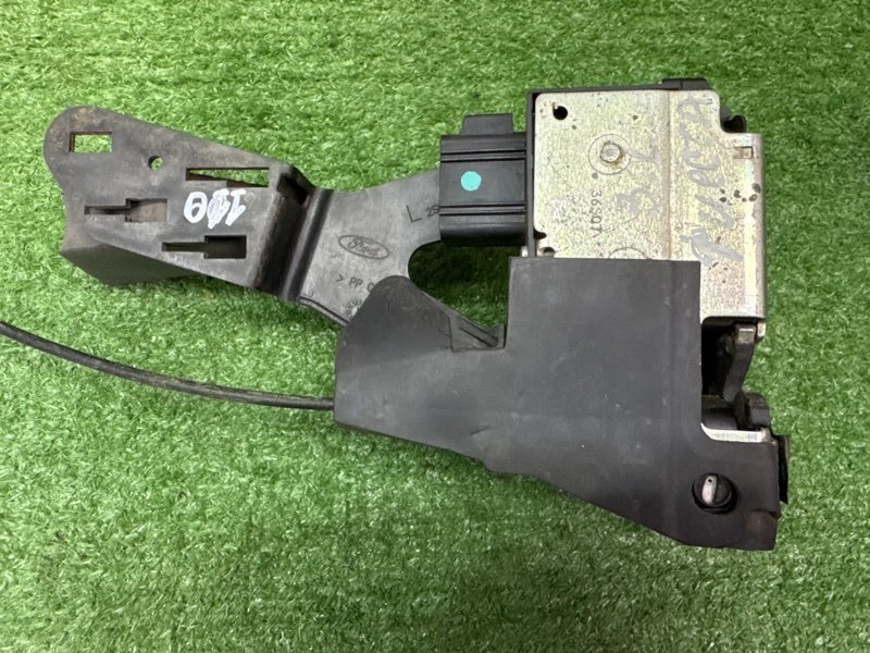 Замок двери Ford Fiesta