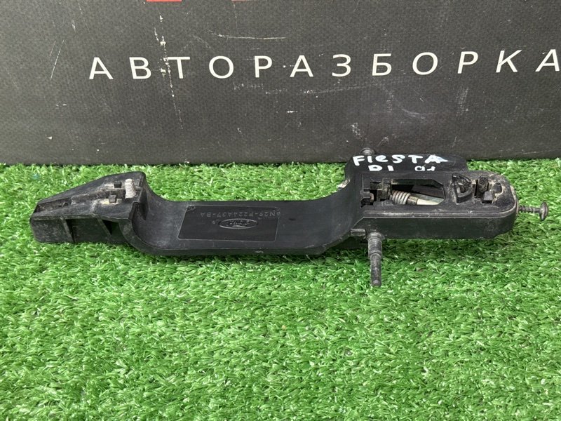 Кронштейн ручки двери Ford Fiesta