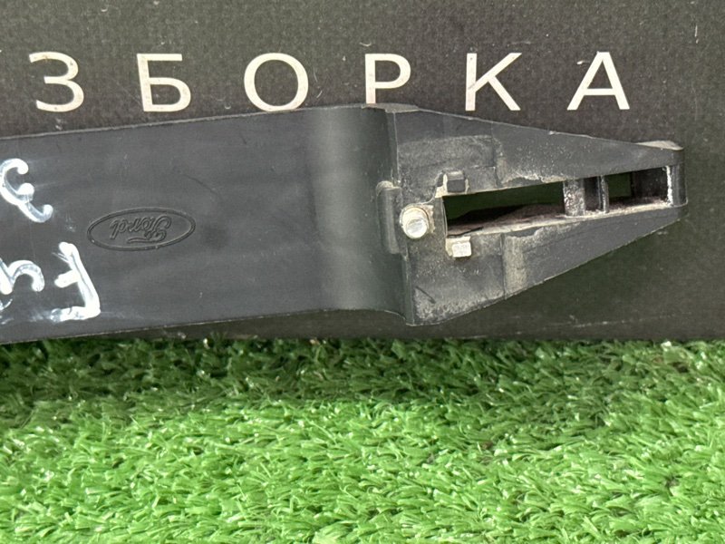 Кронштейн ручки двери Ford Fusion