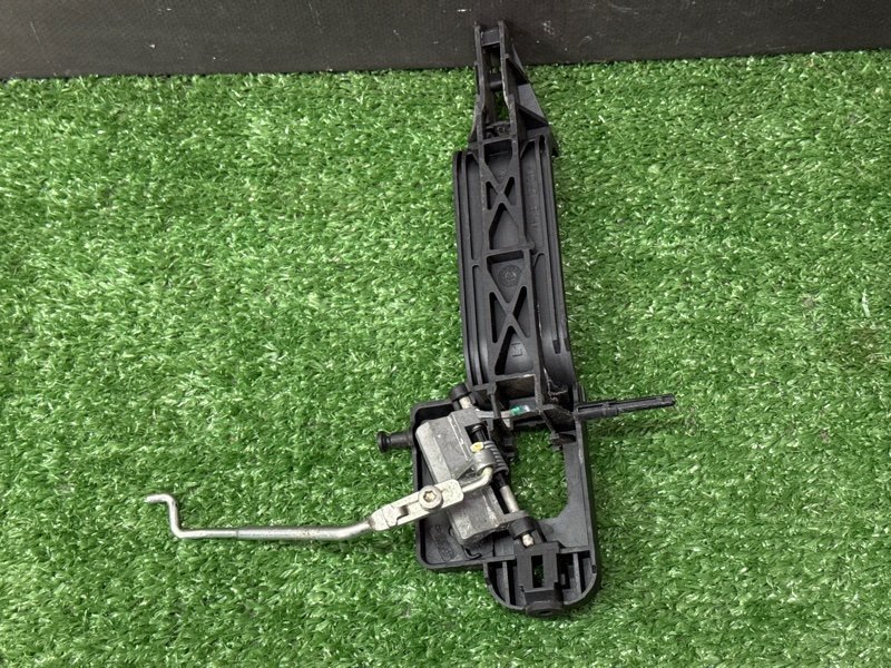 Кронштейн ручки двери Ford Fusion