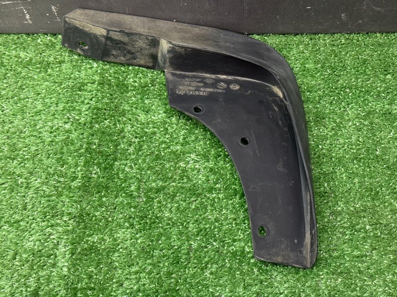 Брызговик Renault Duster