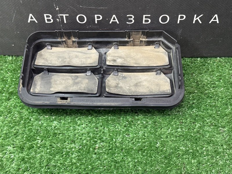 Решетка вентиляционная Opel Astra J