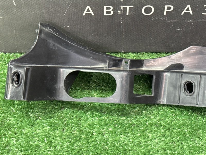 Кронштейн фары Volkswagen Passat B6