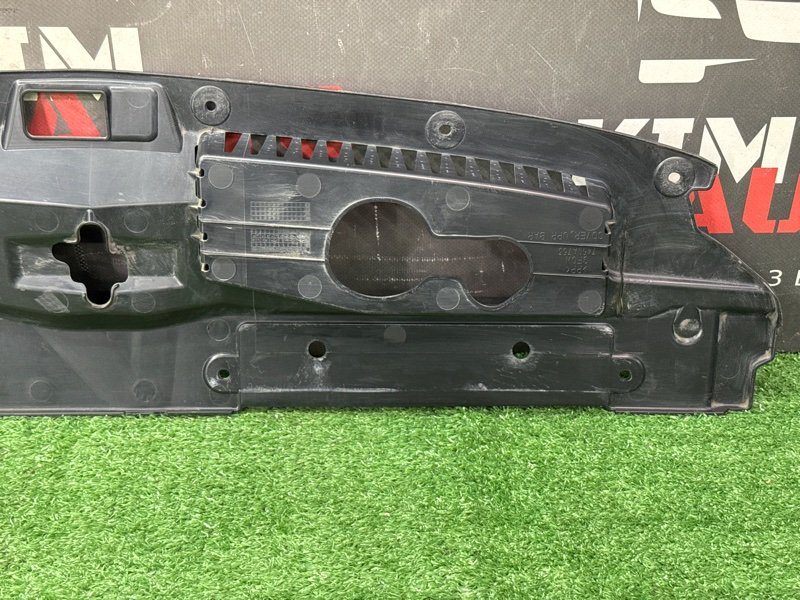 Накладка(кожух) замка капота Mitsubishi Outlander 3