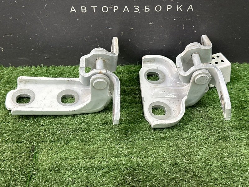 Петли двери Opel Astra J