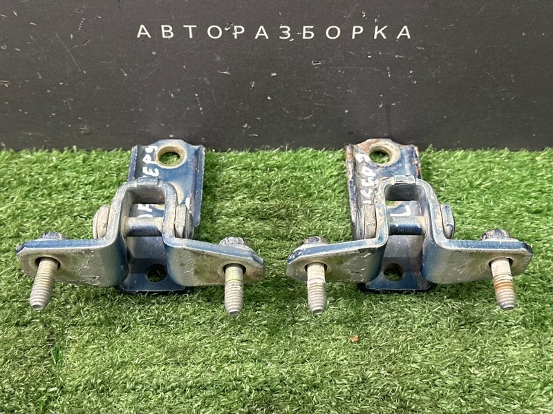 Петли двери Mitsubishi Lancer 9