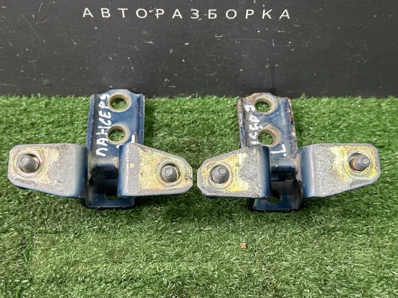 Петли двери Mitsubishi Lancer 9