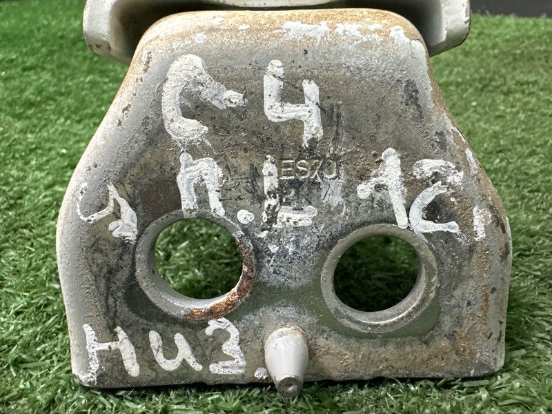 Петли двери Citroen C 4