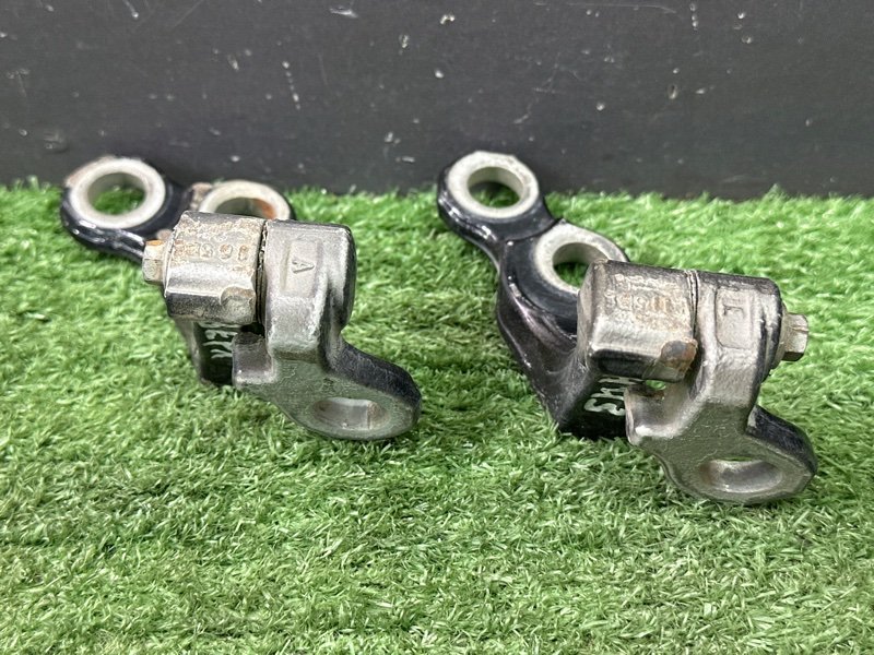 Петли двери Ford Focus 2