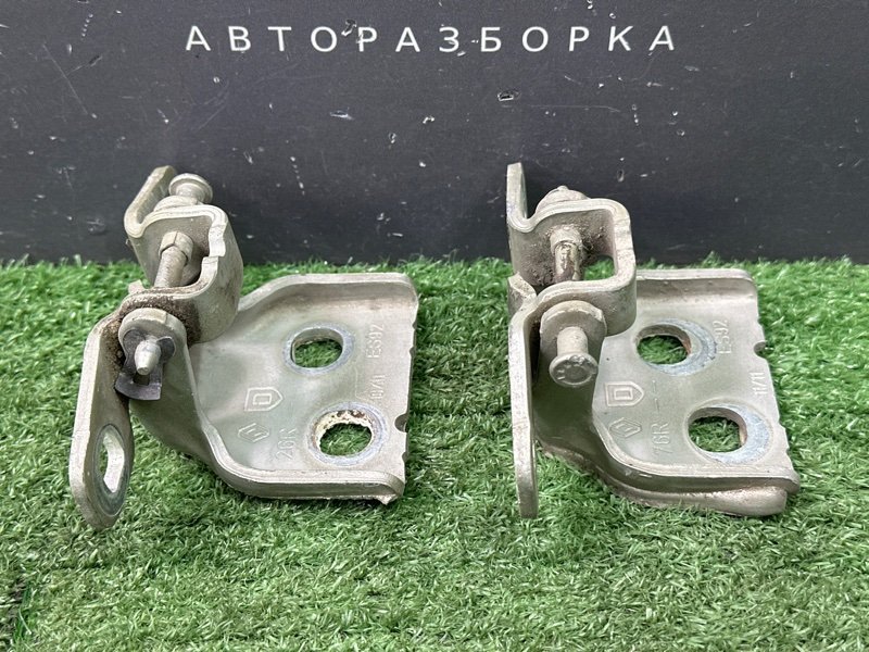 Петли двери Lada Largus