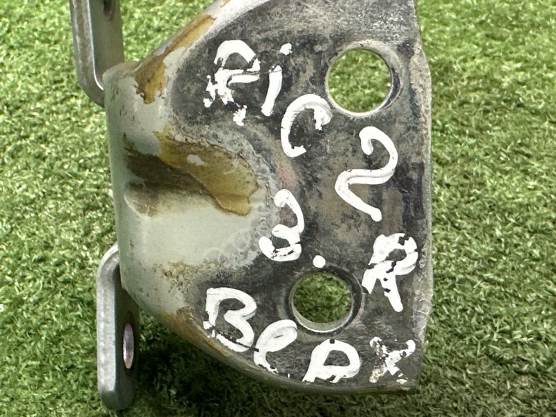 Петли двери Kia Rio 2