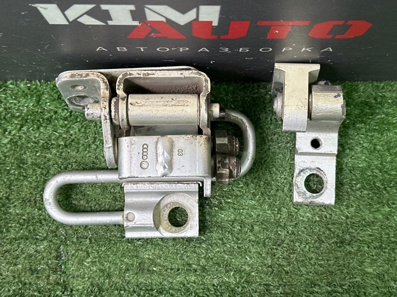 Петли двери Skoda Octavia A4