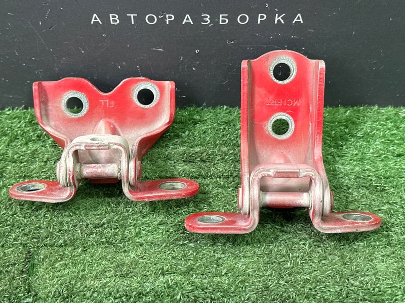 Петли двери Hyundai i20