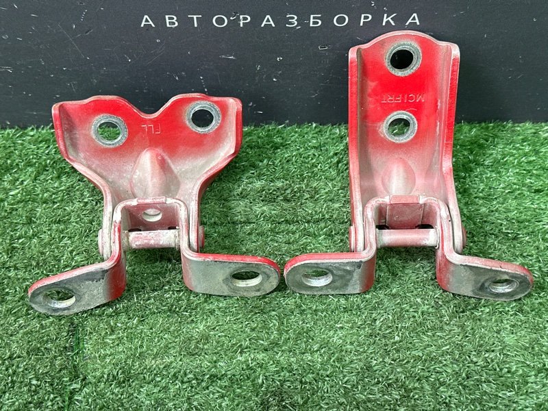 Петли двери Hyundai i20