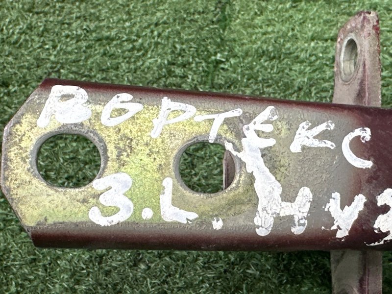 Петли двери Vortex Estina