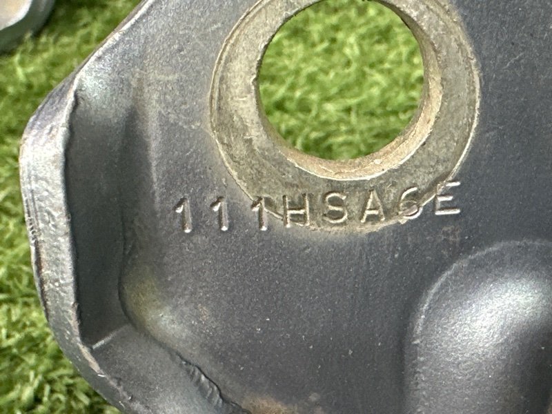 Петли двери Ford Fusion