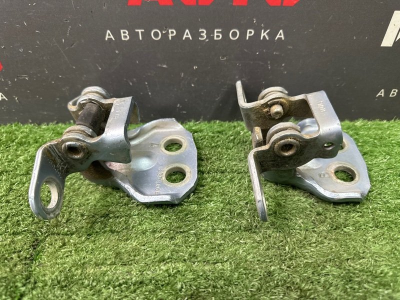 Петли двери Ford Fusion