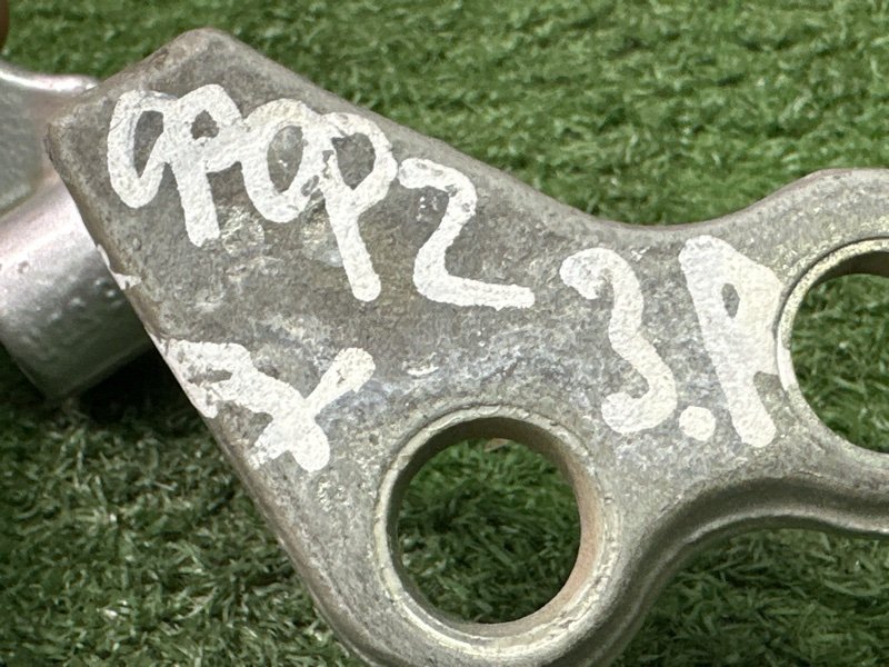 Петли двери Ford Focus 2