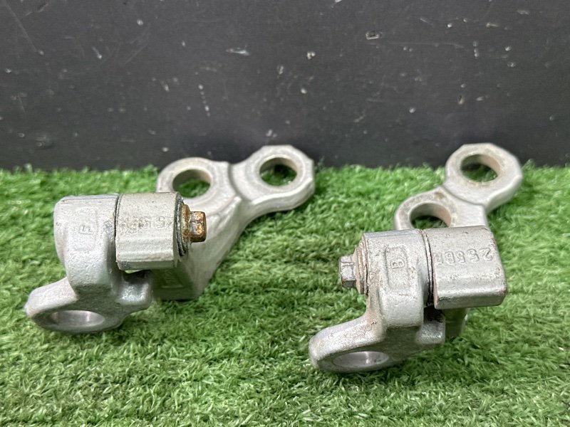 Петли двери Ford Focus 2