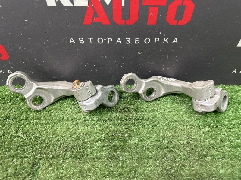 Петли двери Ford Focus 2