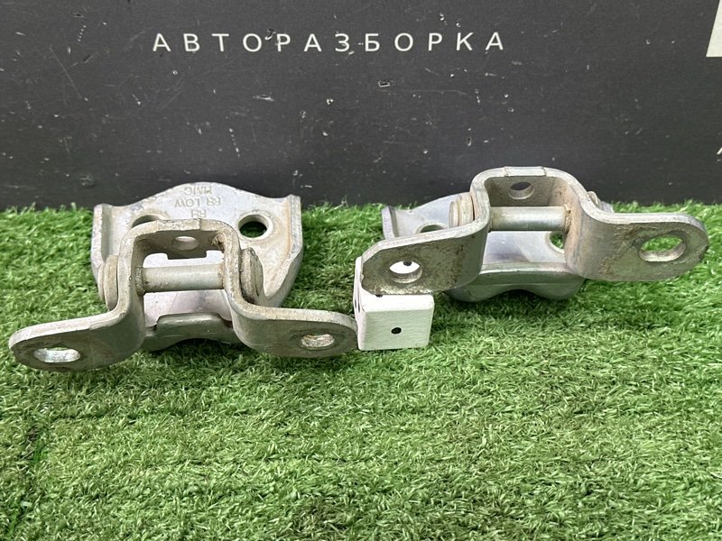 Петли двери Hyundai Accent