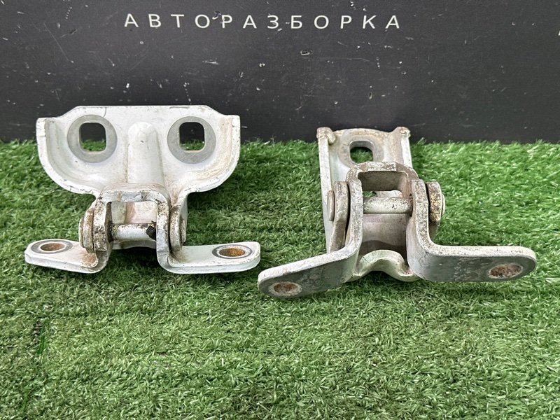 Петли двери Opel Astra J