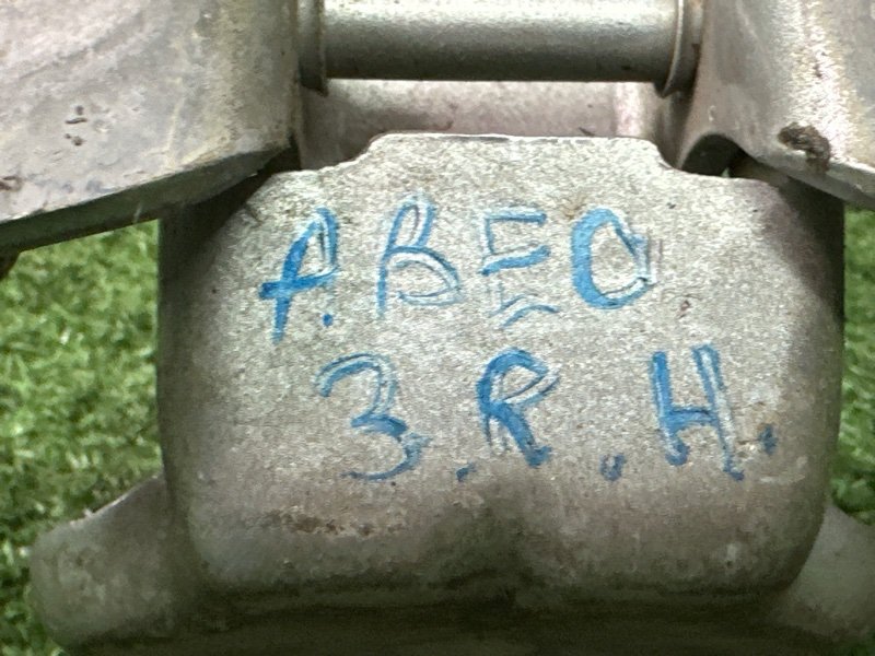 Петли двери Chevrolet Aveo