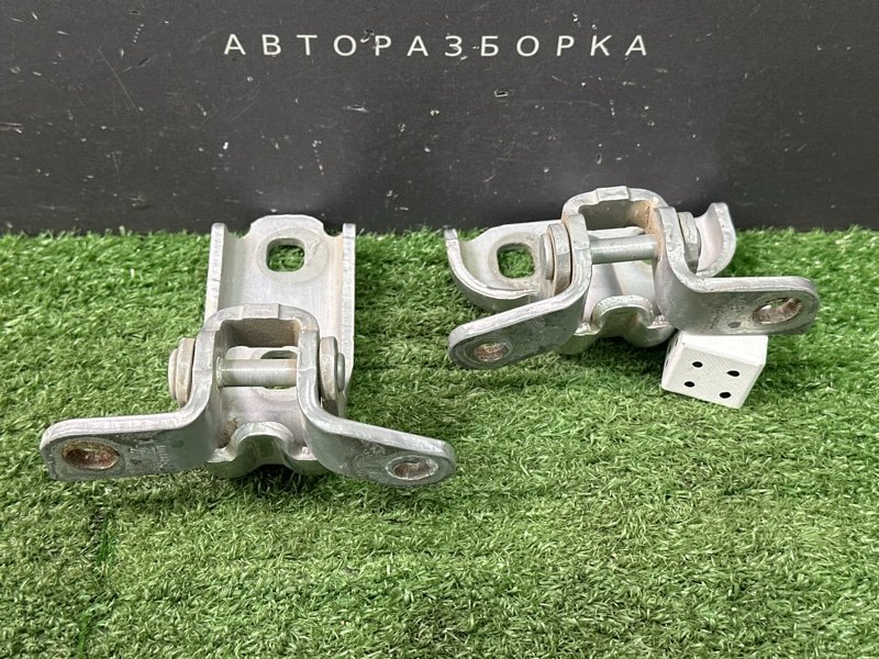 Петли двери Chevrolet Cruze