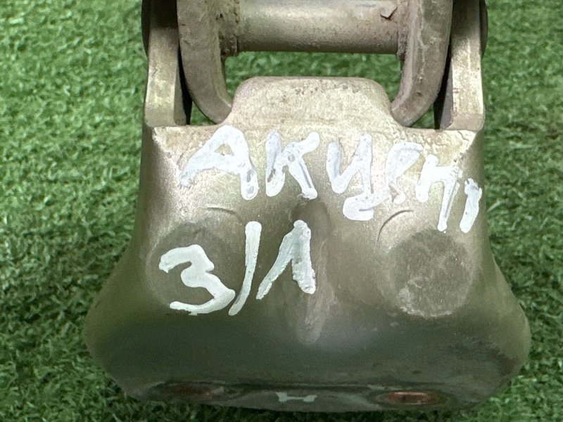 Петли двери Hyundai Accent