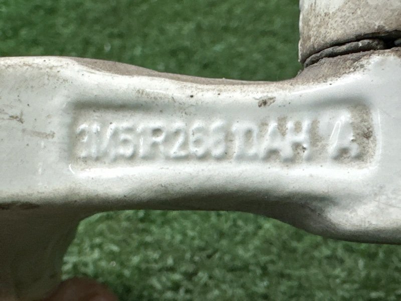 Петли двери Ford Focus 2