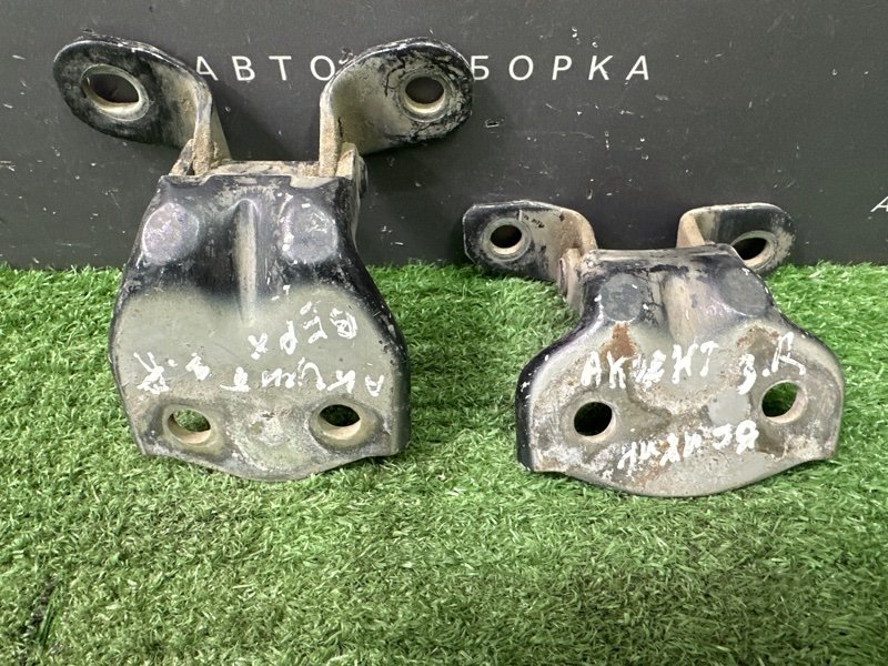 Петли двери Hyundai Accent