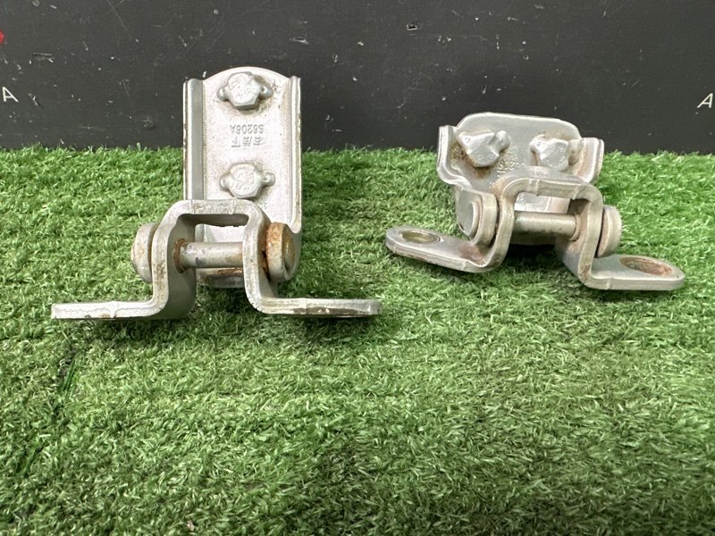 Петли двери LIFAN X60