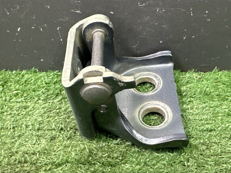 Петля двери Citroen C 4