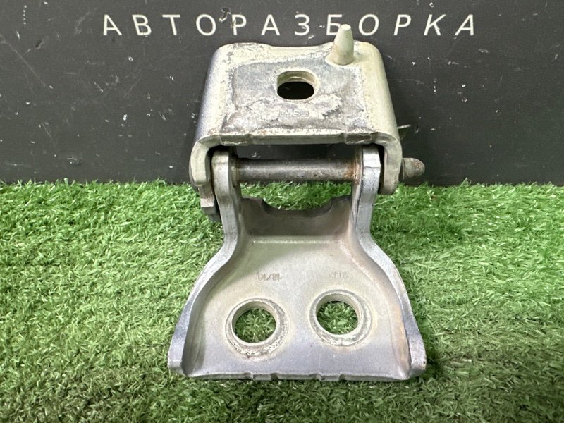 Петля двери Citroen C 4