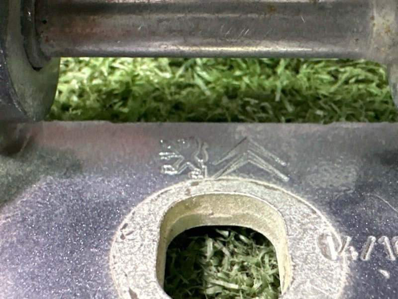 Петля двери Citroen C 4