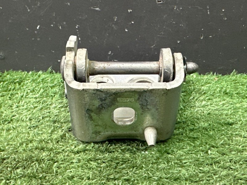 Петля двери Citroen C 4