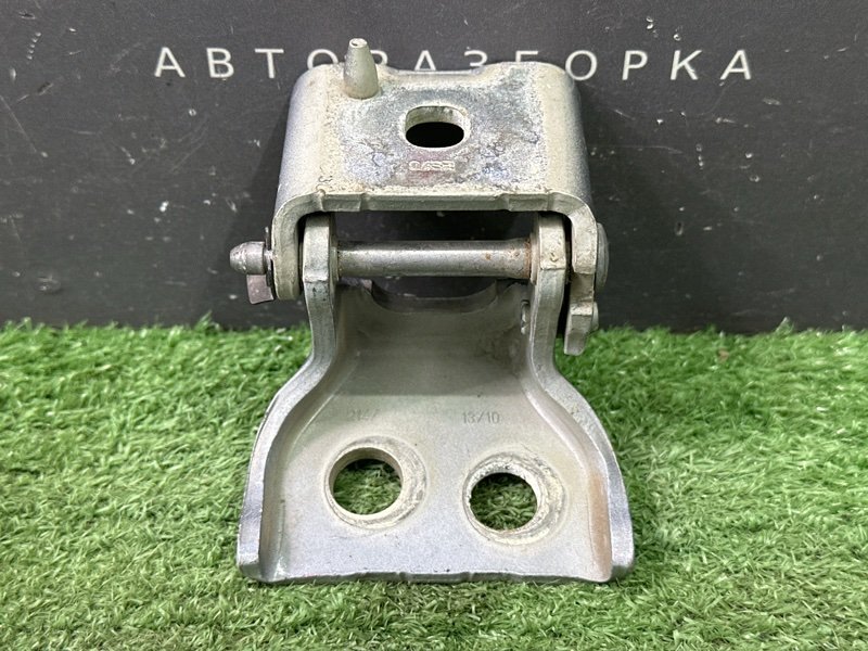 Петля двери Citroen C 4