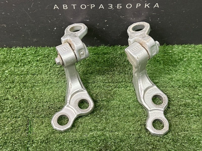 Петли двери Ford Focus 2