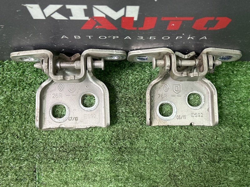 Петли двери Lada Largus