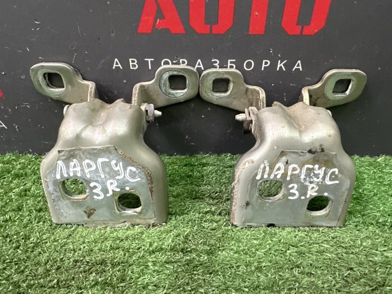 Петли двери Lada Largus