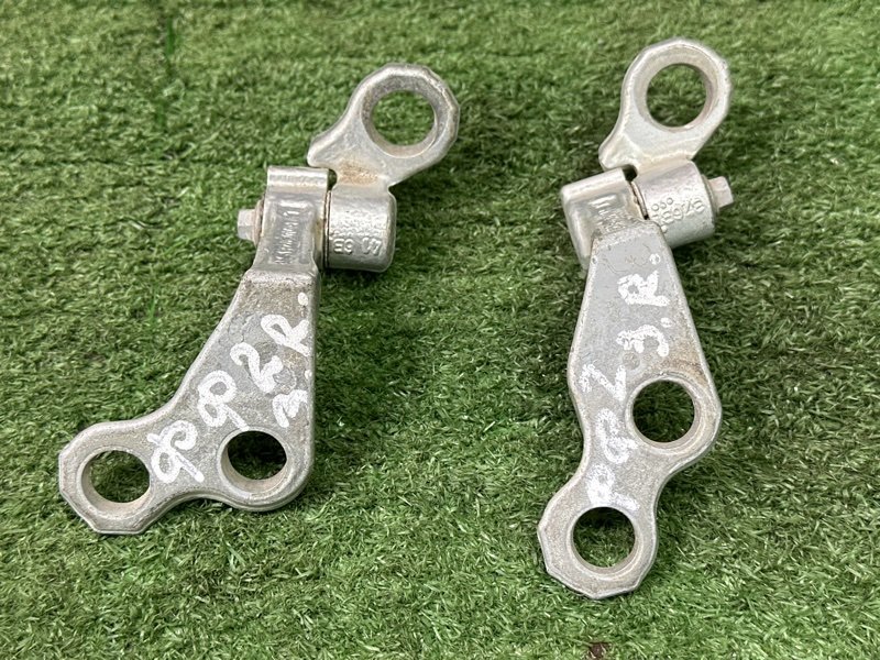 Петли двери Ford Focus 2