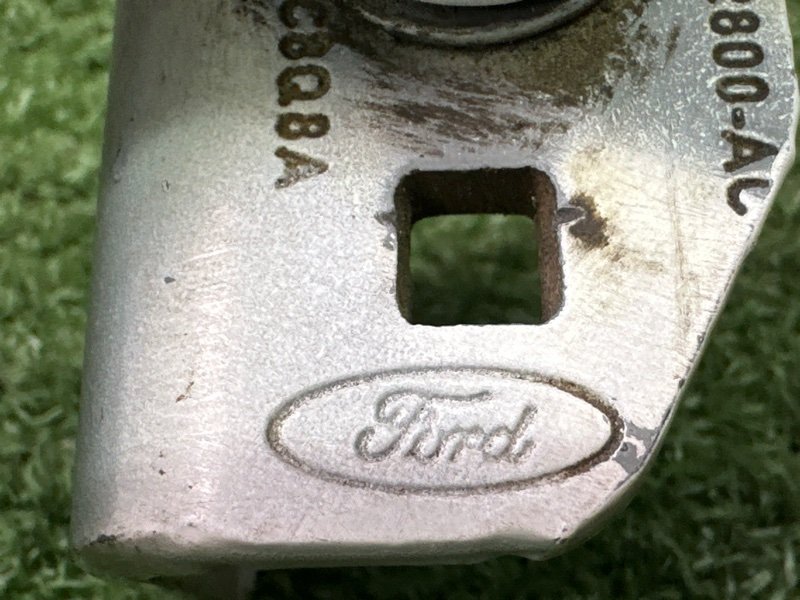 Петли двери Ford Focus 3