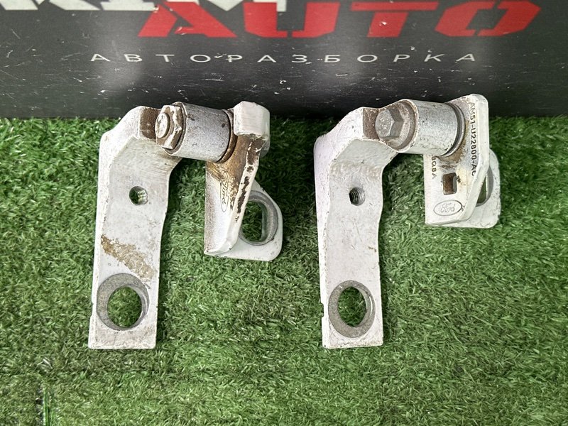 Петли двери Ford Focus 3