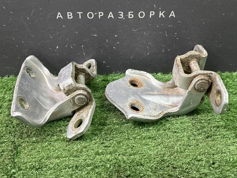 Петли двери Hyundai Sonata 4