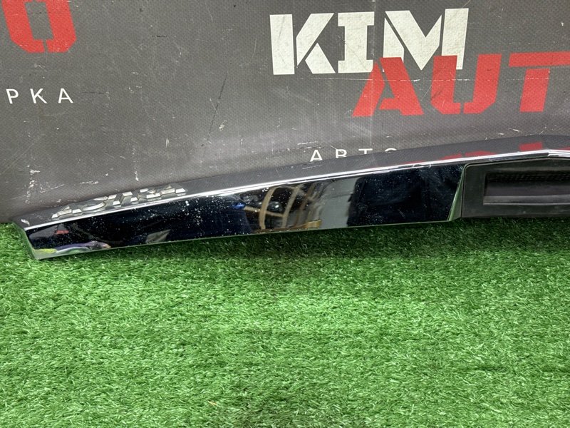 Молдинг крышки багажника Opel Astra H