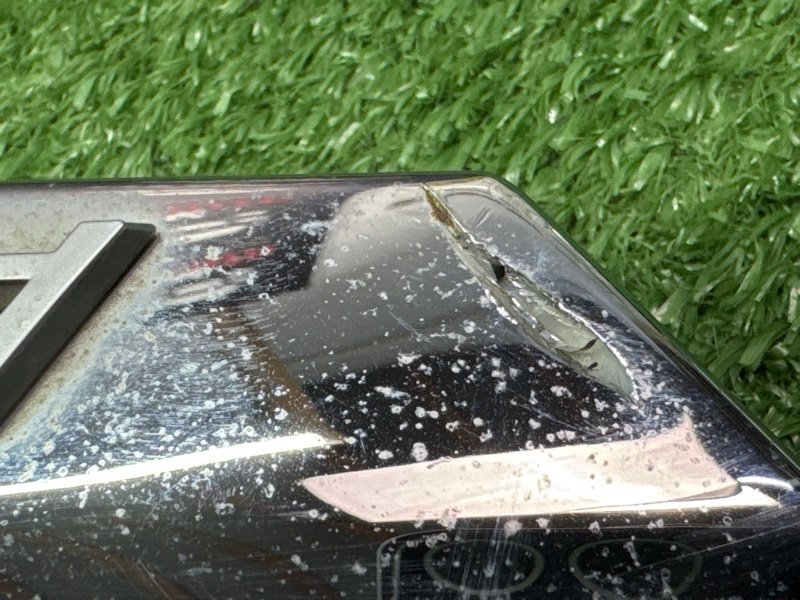 Молдинг крышки багажника Opel Astra H